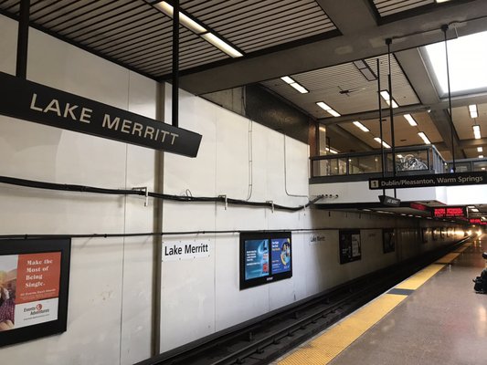 BART - Lake Merritt Station