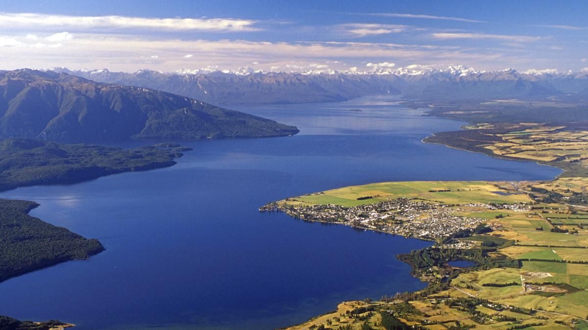 Lake Te Anau