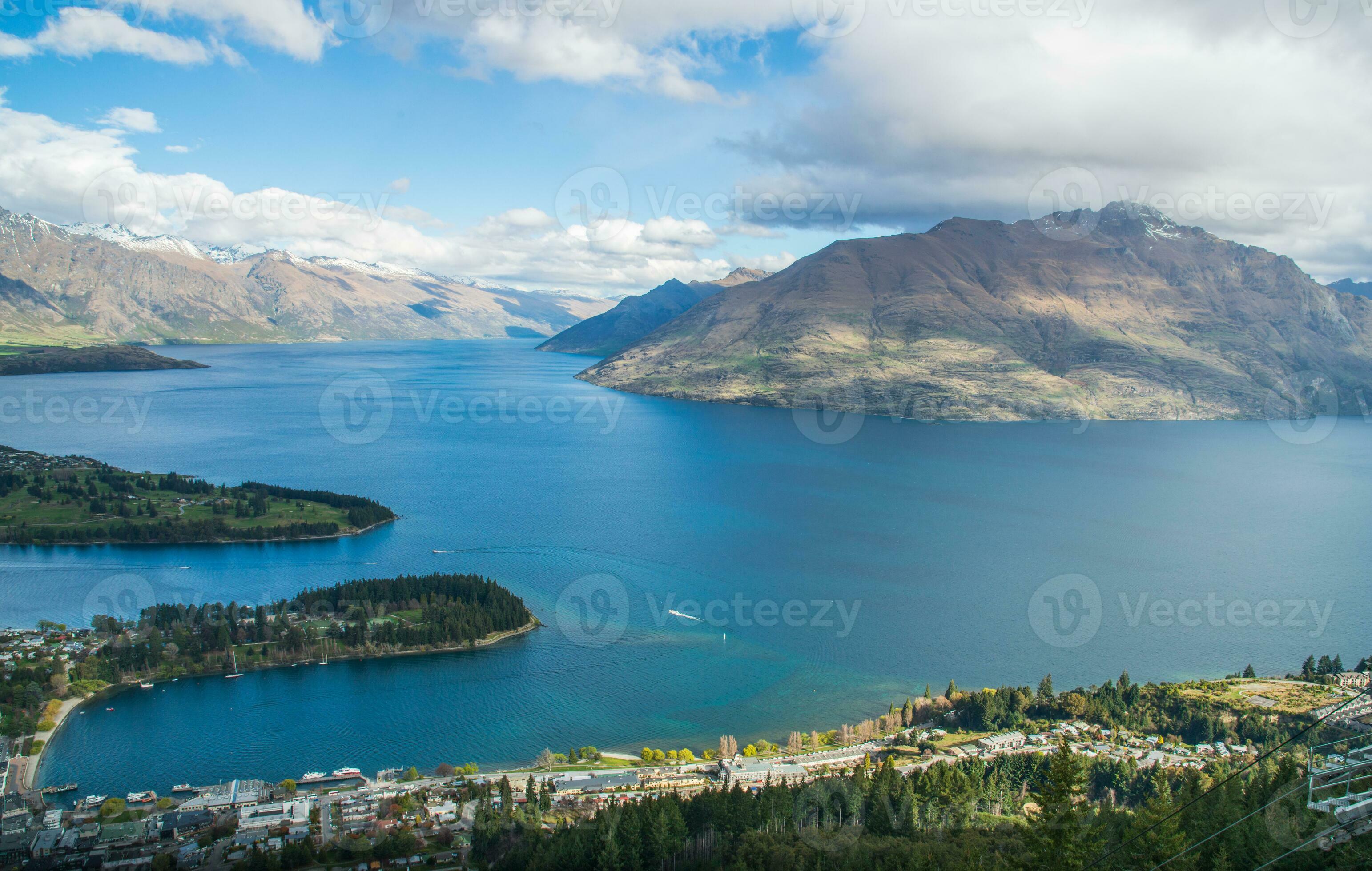 Lake Wakatipu Viewpoint